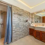 Arte Beachfront Daire *