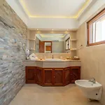 Daire Arte Beachfront Pefki