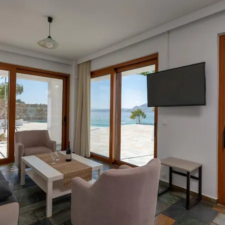 Arte Beachfront