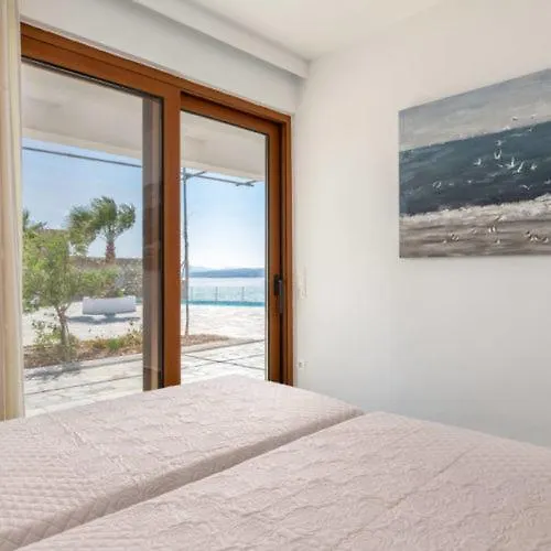 Appartamento Arte Beachfront