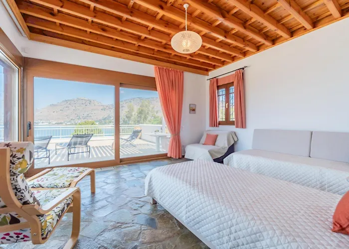 Arte Beachfront Appartement Pefki